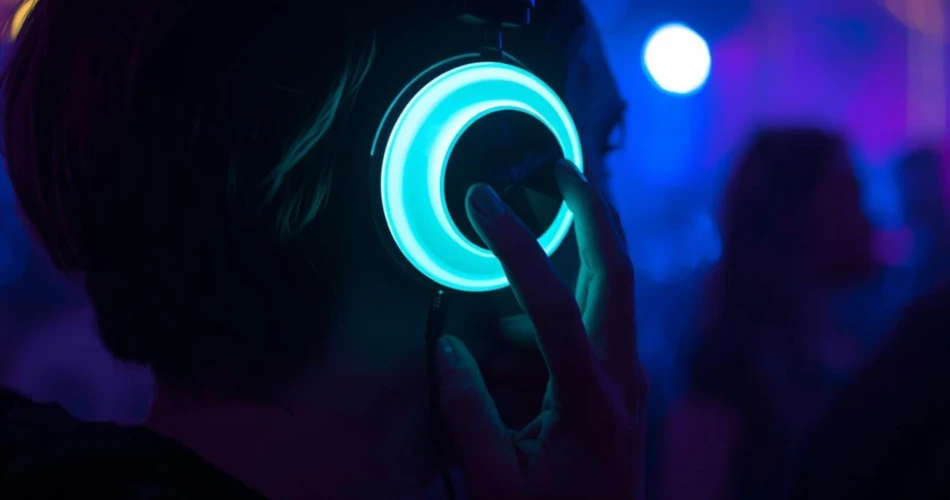 Mumbai’s Silent Discos: Partying in a Different Beat